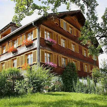 Metzler Lantgård *